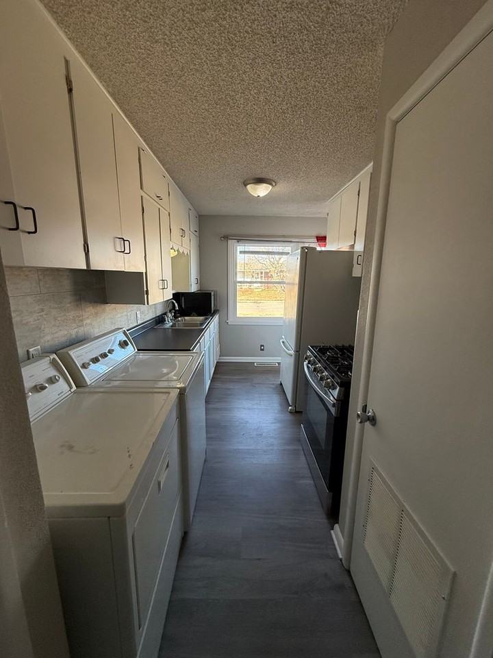 1307 East Fortuna Street - Photo 5 of 9