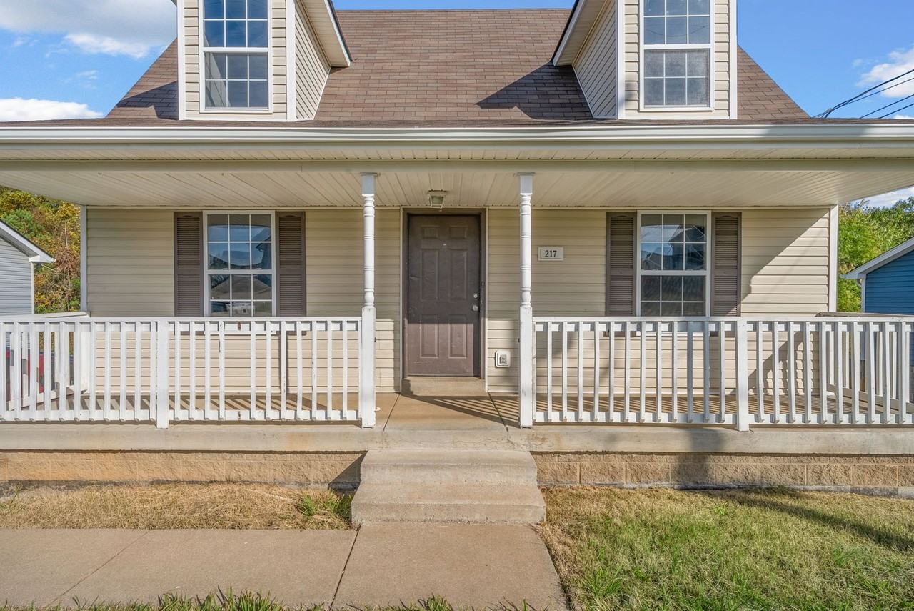 217 Senator Dr - Photo 7 of 30