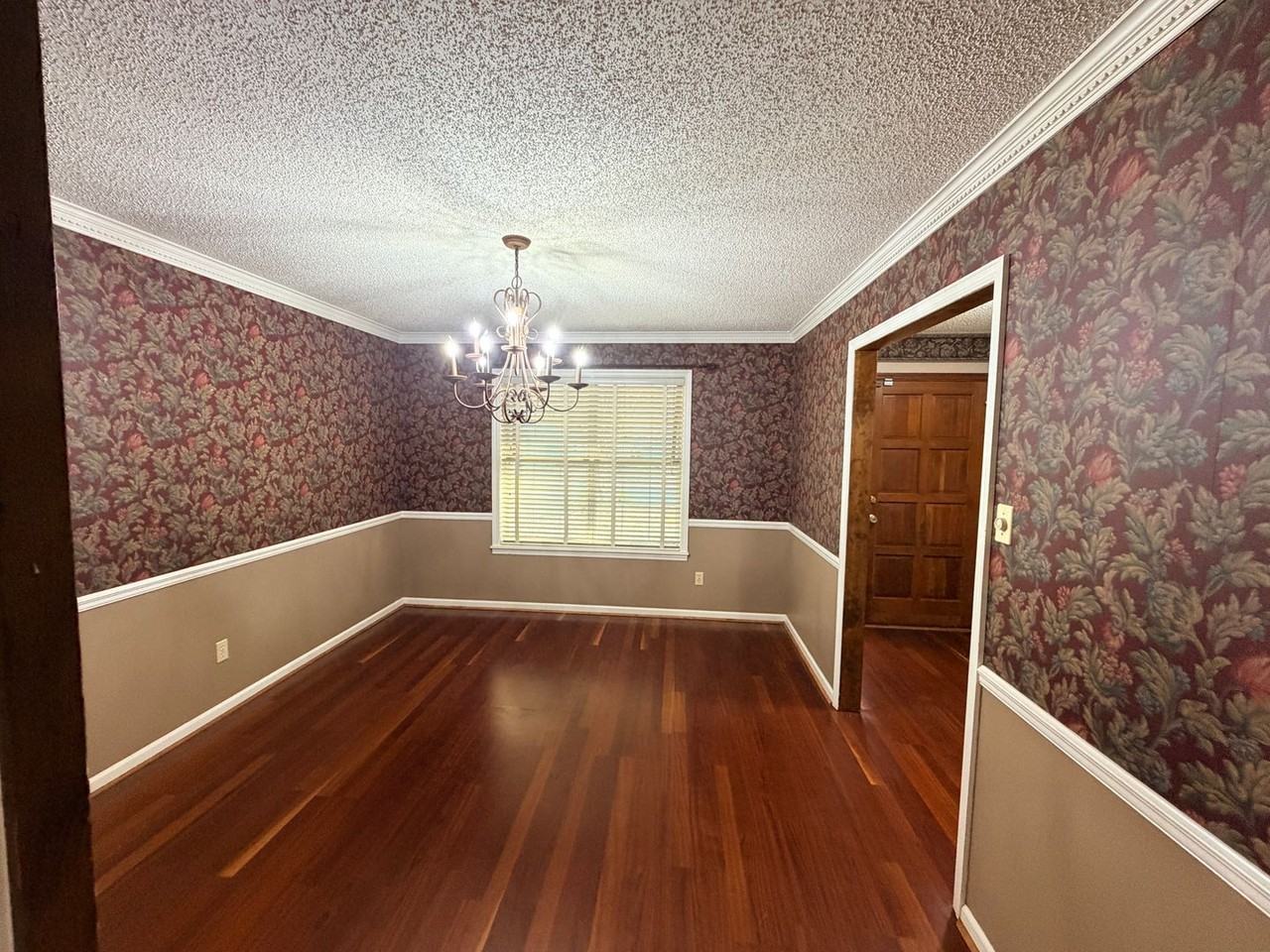 8 Brentwood Place - Photo 2 of 34