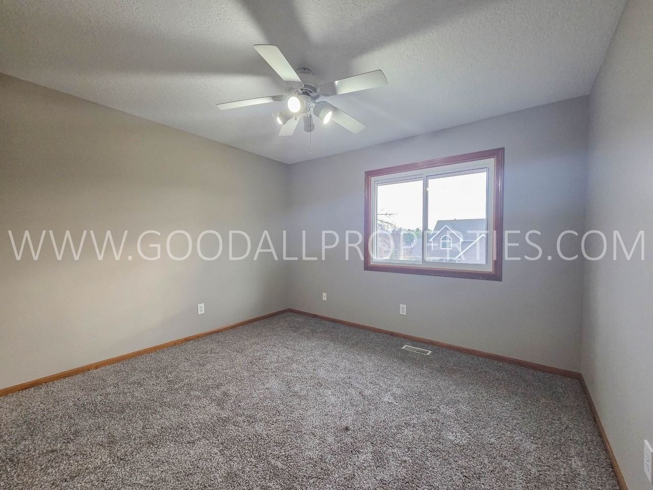 5514 Kensington Cir - Photo 7 of 21