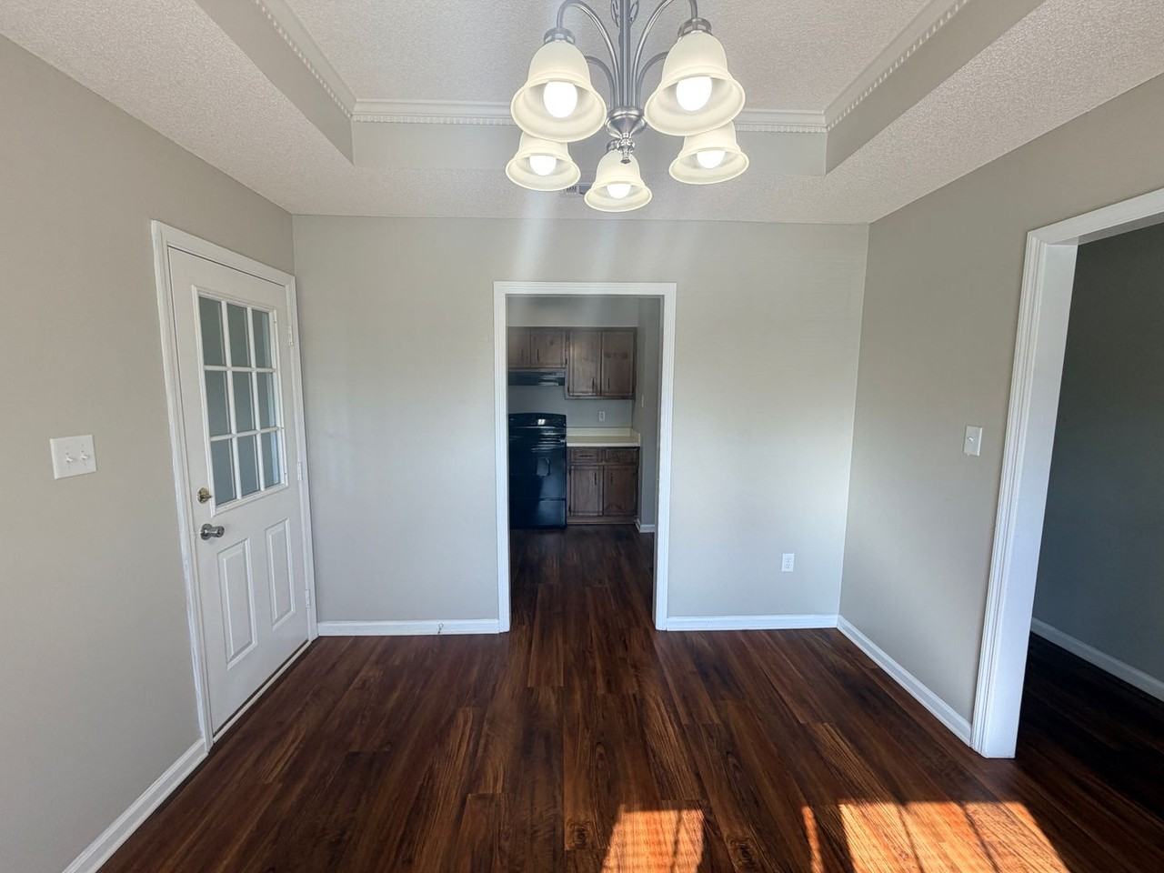 6 South Sawgrass Circle - Photo 3 of 24