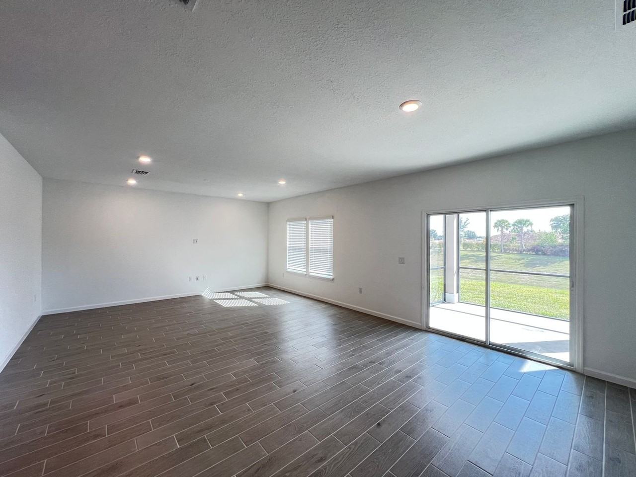 9301 Sw 58th Cir - Photo 3 of 25