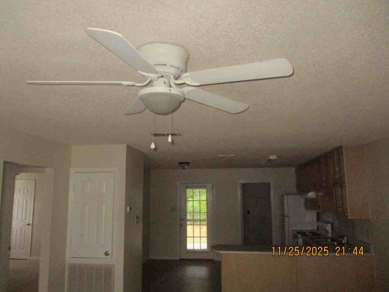 186 Starksville Avenue South - Photo 3 of 10