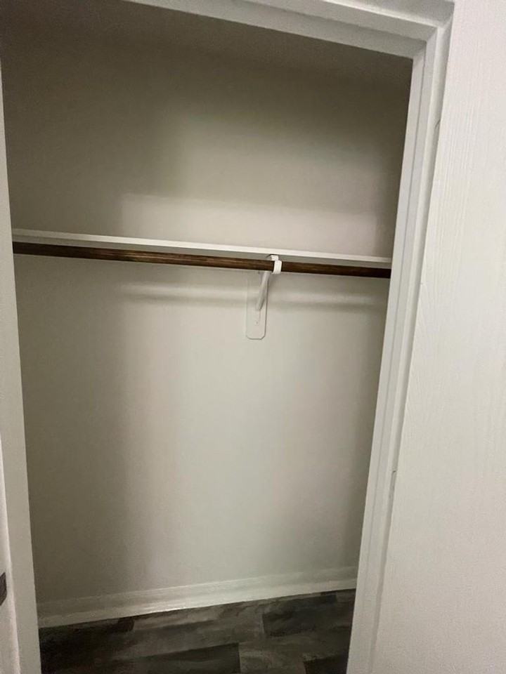 1080 Hulett Dr - Photo 6 of 8