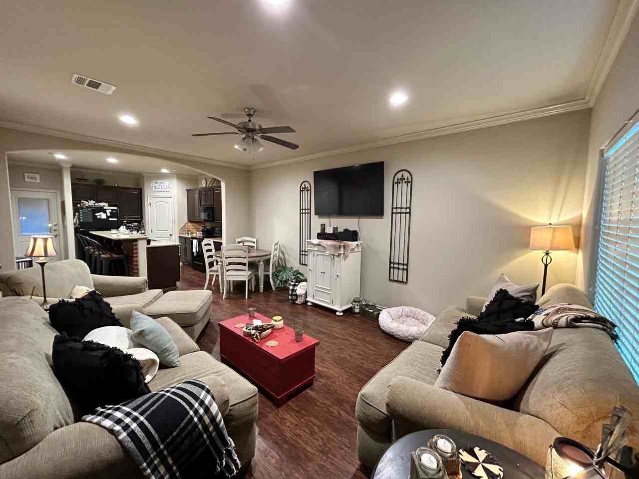98 Forest Dr - Photo 2 of 18