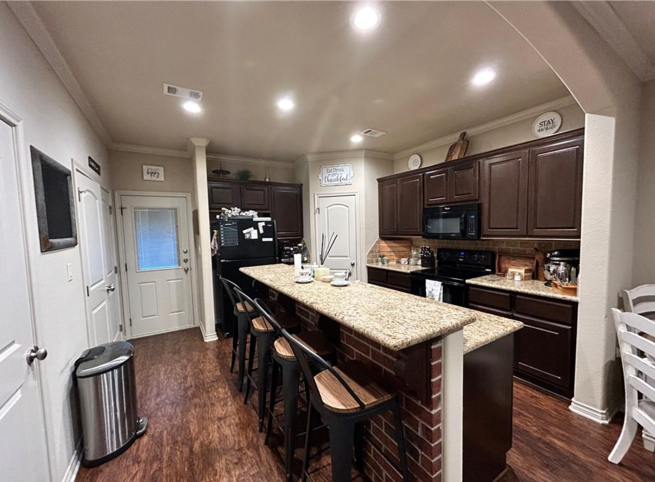 98 Forest Dr - Photo 5 of 18