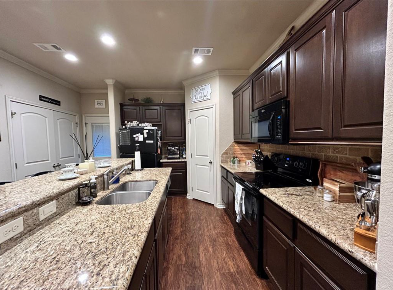 98 Forest Dr - Photo 6 of 18