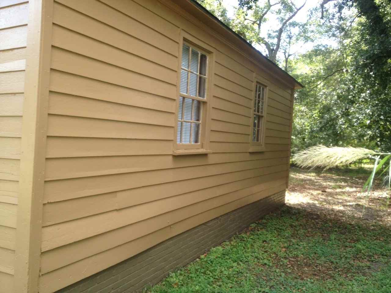 2506 Heard St - Photo 4 of 10