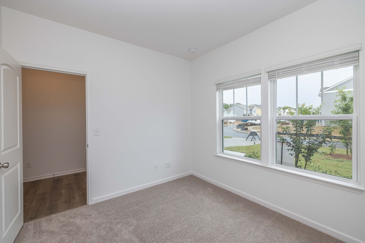 3014 Apple Creek Ct - Photo 3 of 20