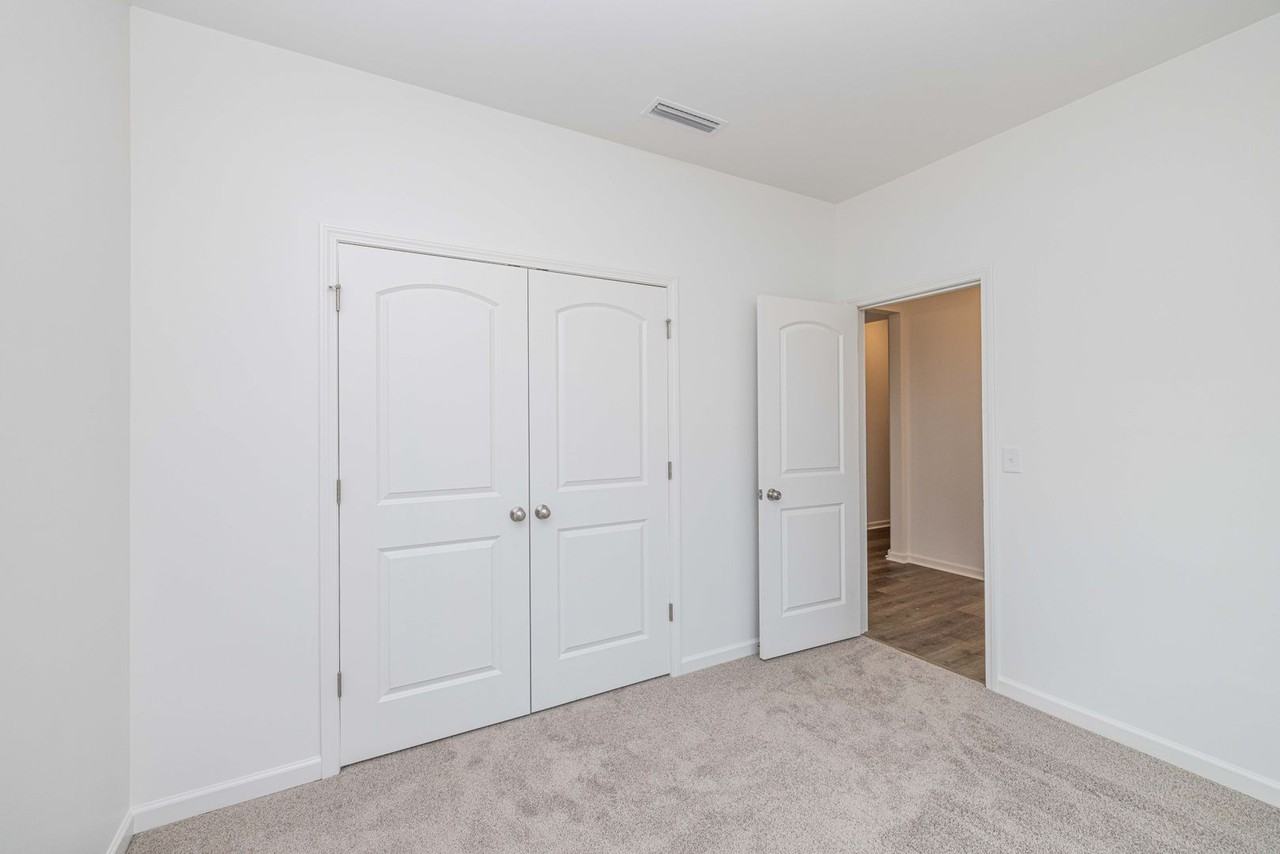 3014 Apple Creek Ct - Photo 4 of 20