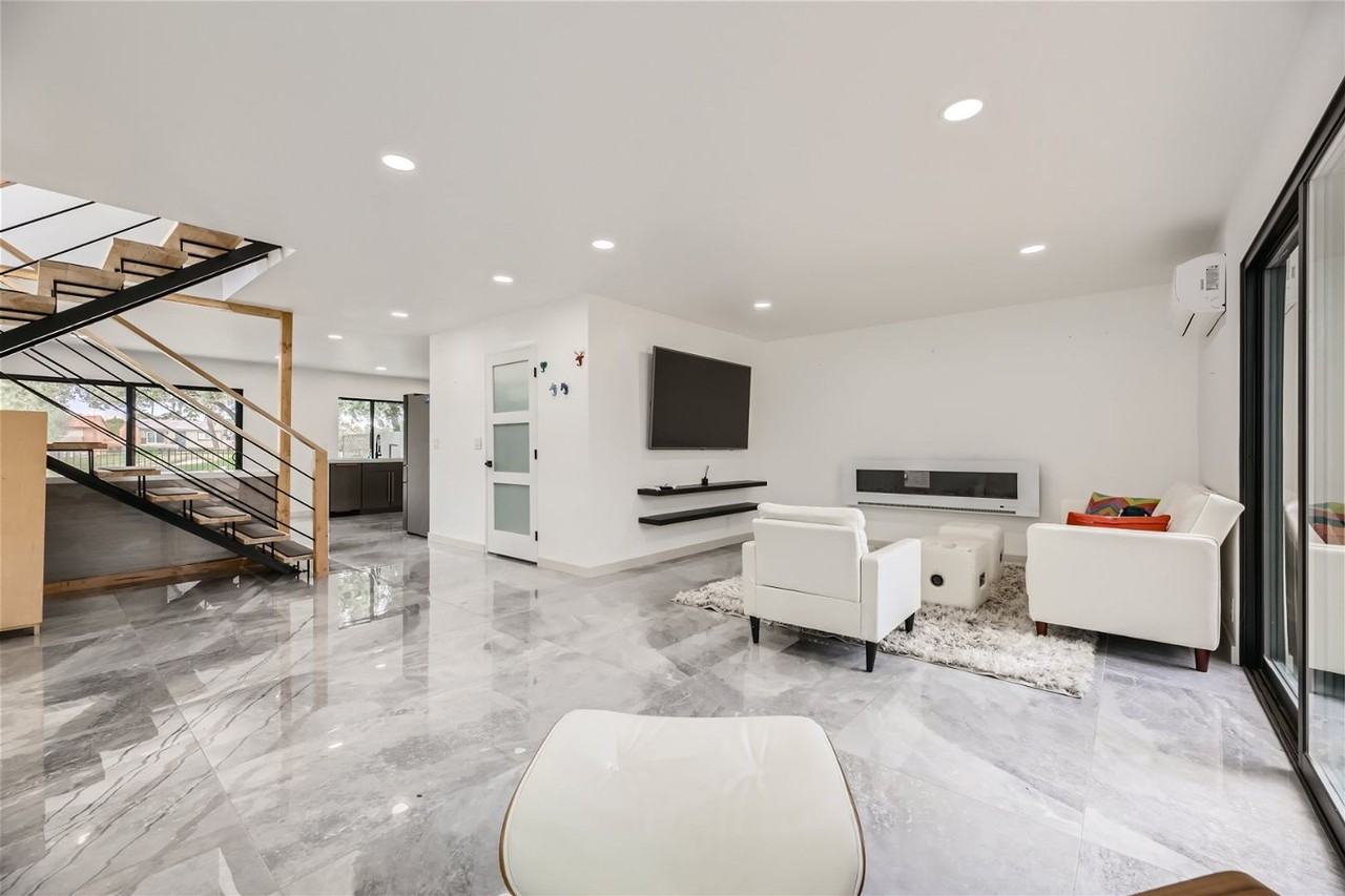 3149 Bel Air Drive - Photo 6 of 28