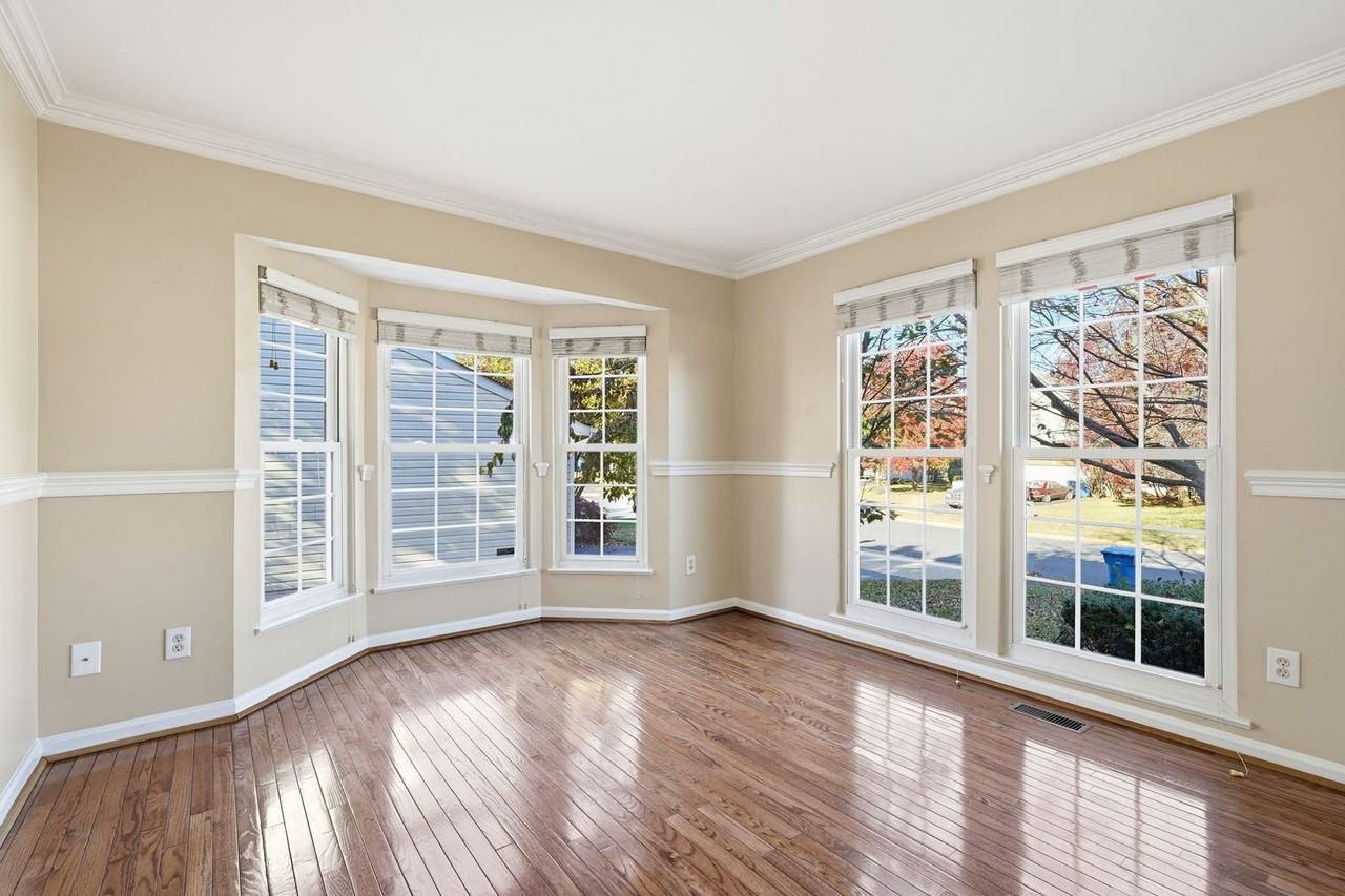 20721 Sweetair Court - Photo 7 of 40