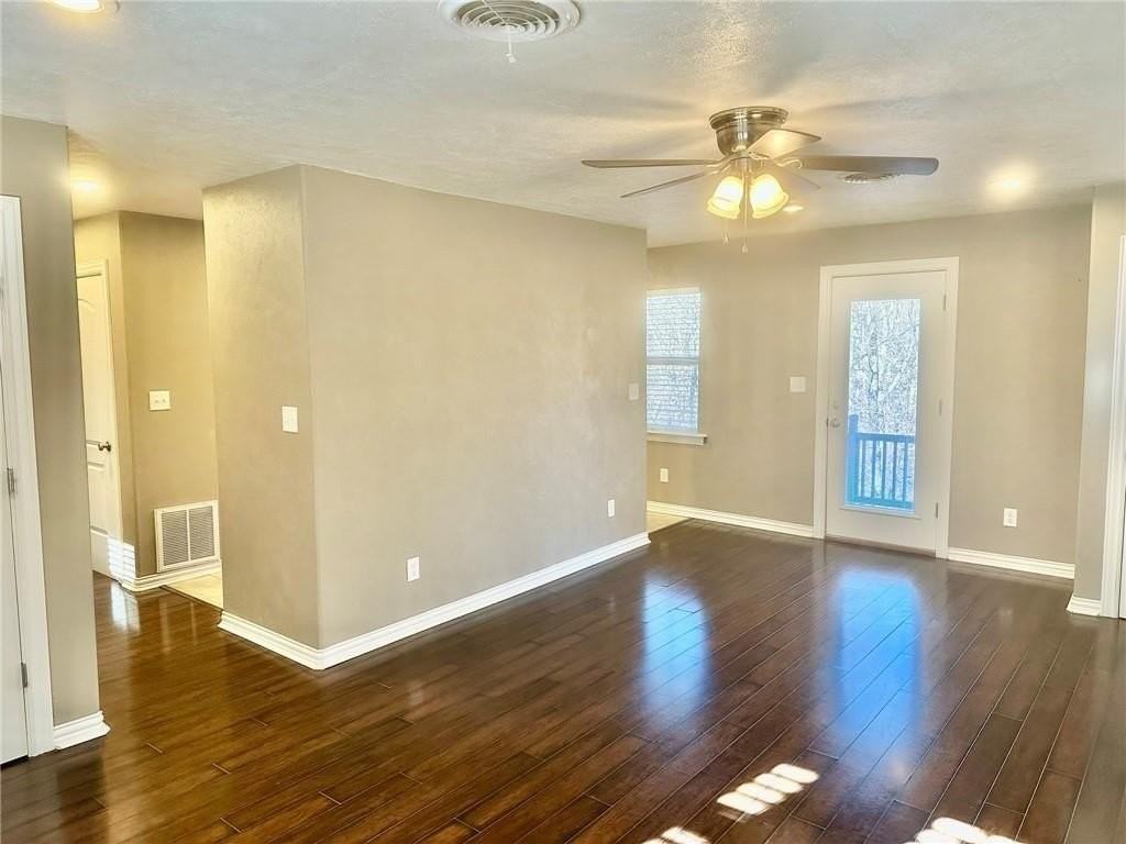 35 Gore Lane - Photo 4 of 19