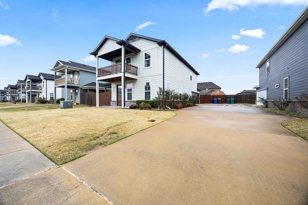 1721 W Whitney Ln - Photo 2 of 25