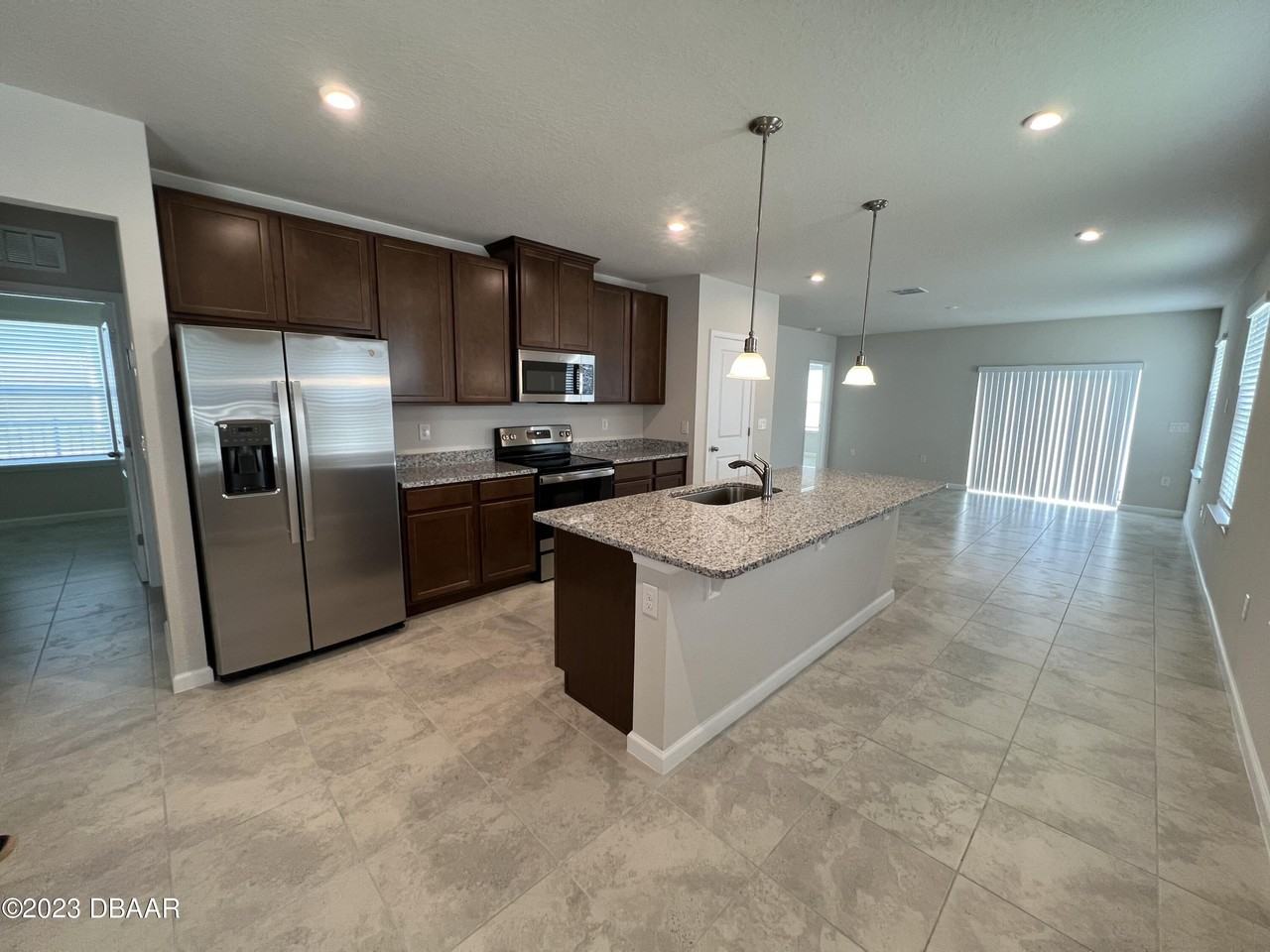 198 Eagle Harbor Way - Photo 5 of 16