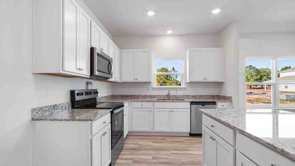 181 Huckleberry St - Photo 3 of 14