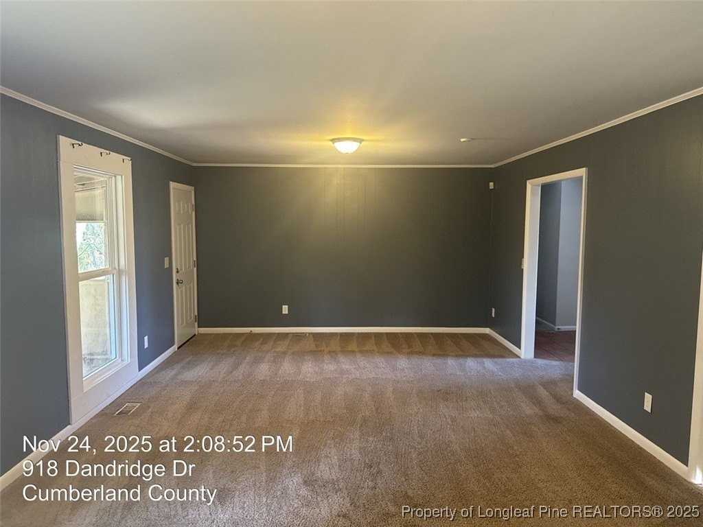 918 Dandridge Drive - Photo 5 of 19