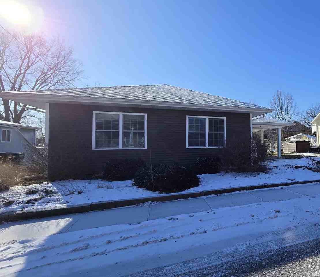 111 Carlin St - Photo 2 of 11