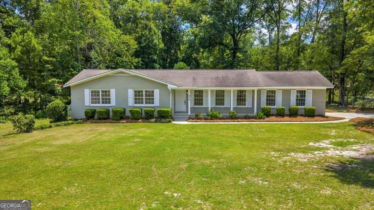 215 Brookwood Drive - Photo 3 of 39