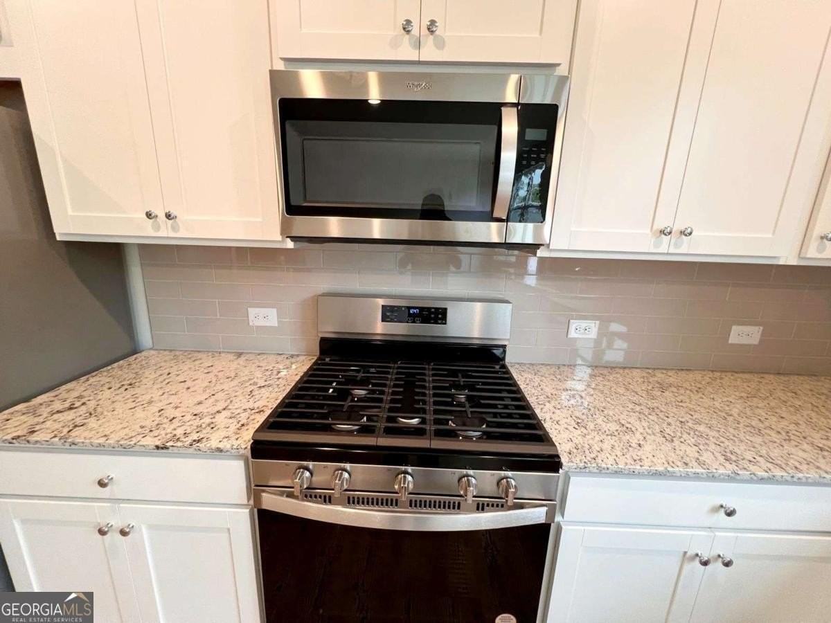 250 Point Place Dr - Photo 5 of 29