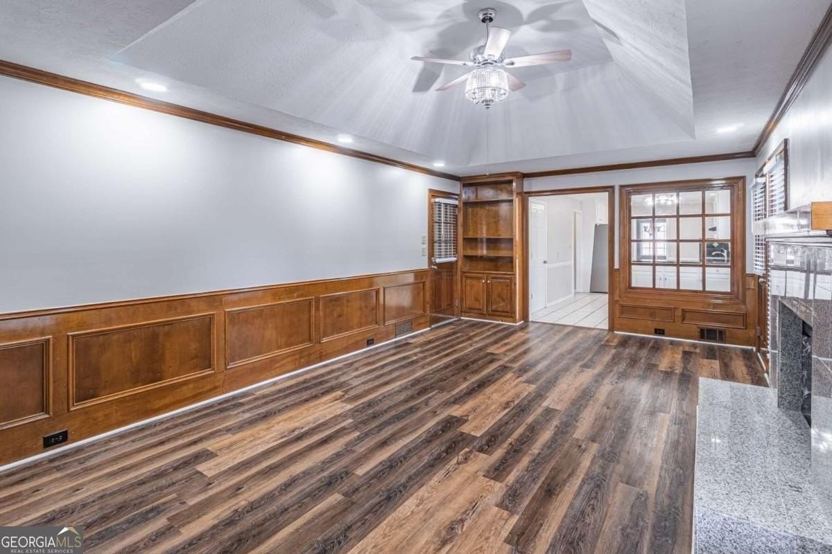 736 Singley Drive - Photo 5 of 32