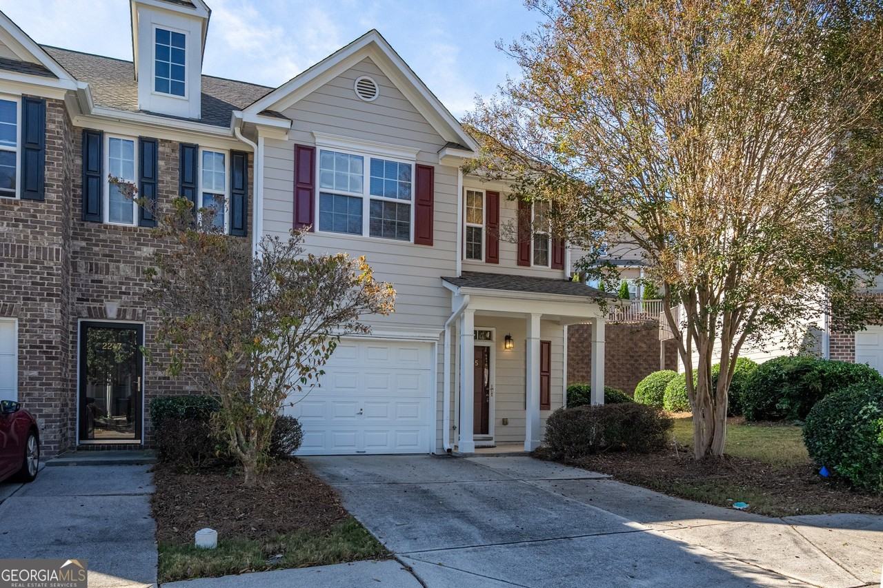 2245 Leicester Way - Photo 2 of 29