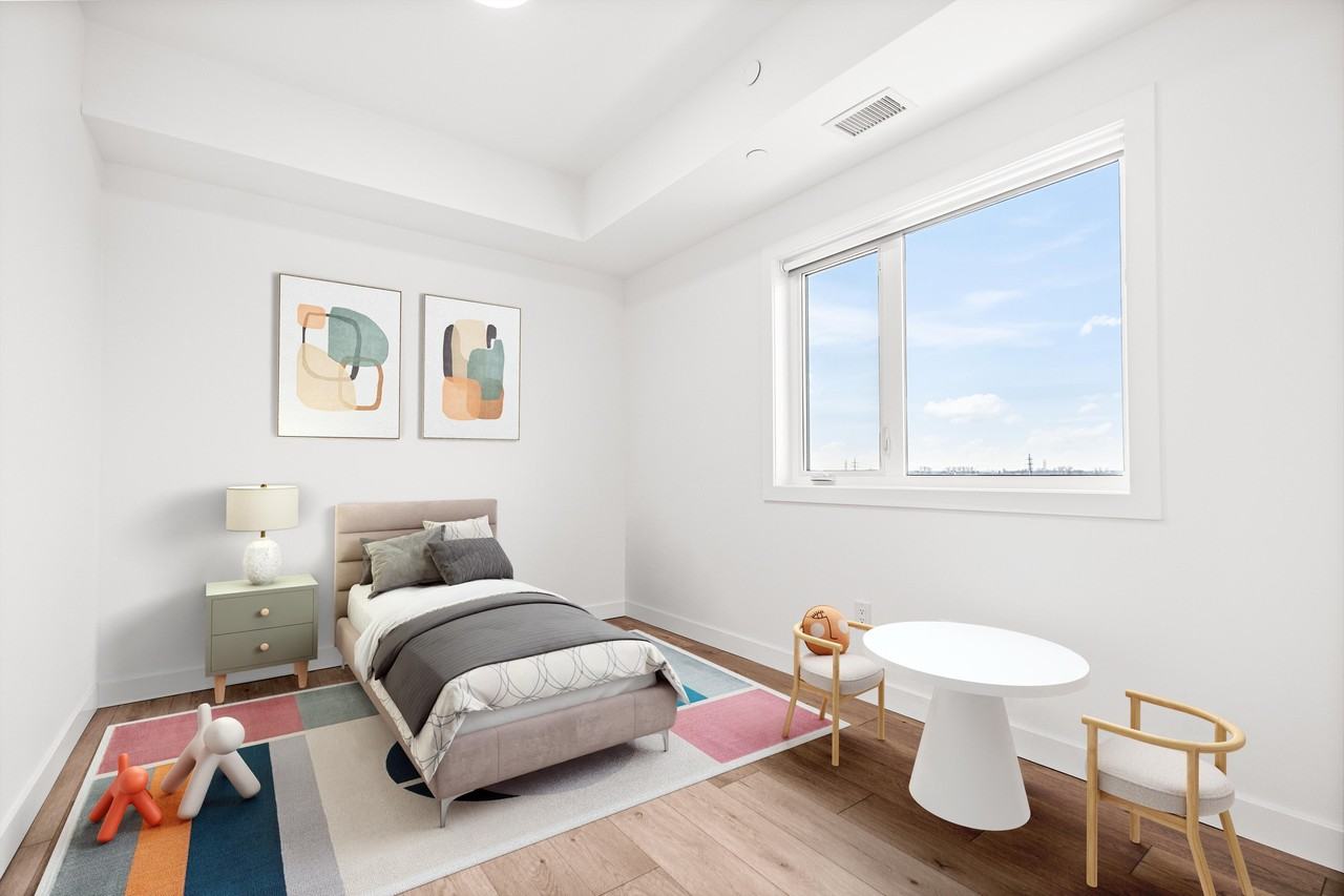 225 Peguis Street - Photo 7 of 25