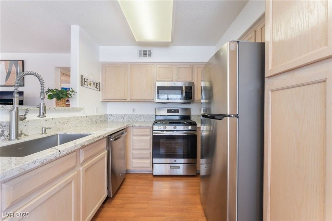 5259 Caspian Springs Dr #204 - Photo 6 of 24