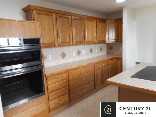 4801 Hiland Dr - Photo 4 of 34