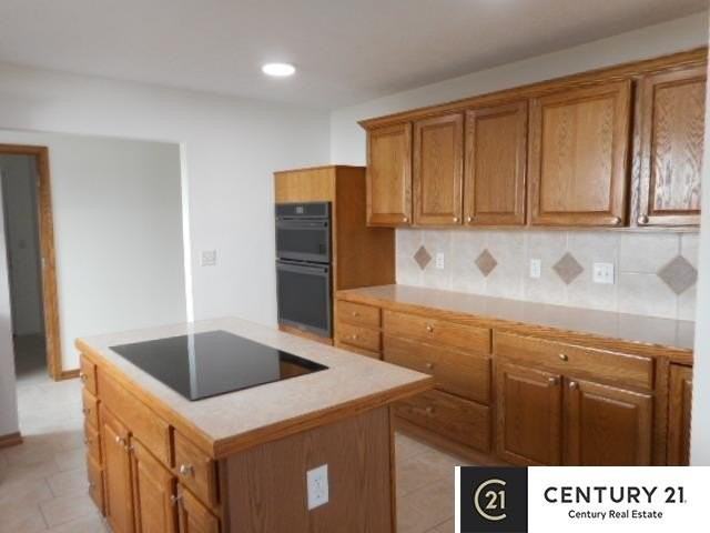 4801 Hiland Dr - Photo 7 of 34