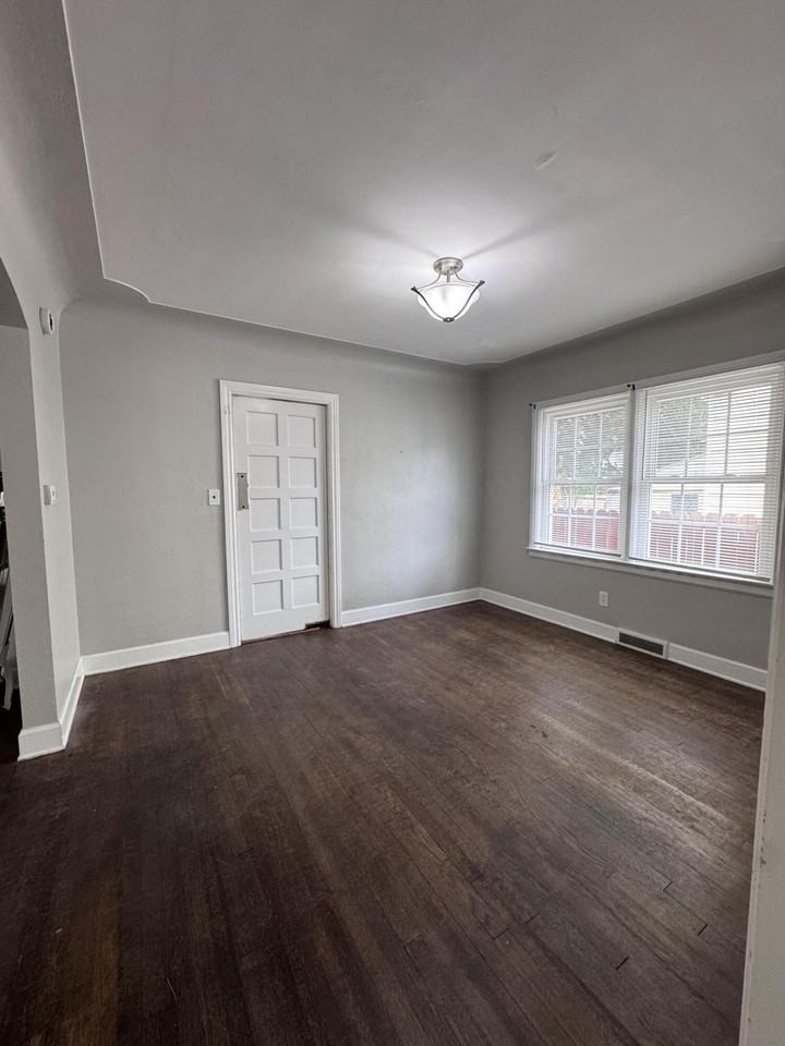 1205 Sibley St Nw - Photo 3 of 20