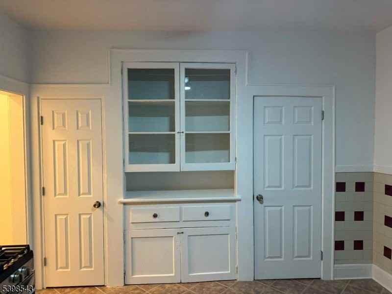 108 Grand Ave #2L - Photo 6 of 30