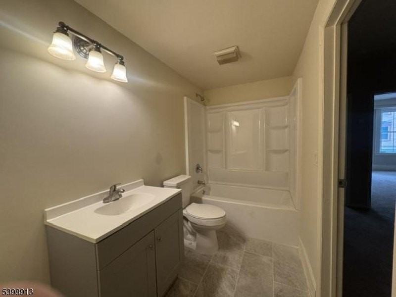 35 Main St - Photo 4 of 7