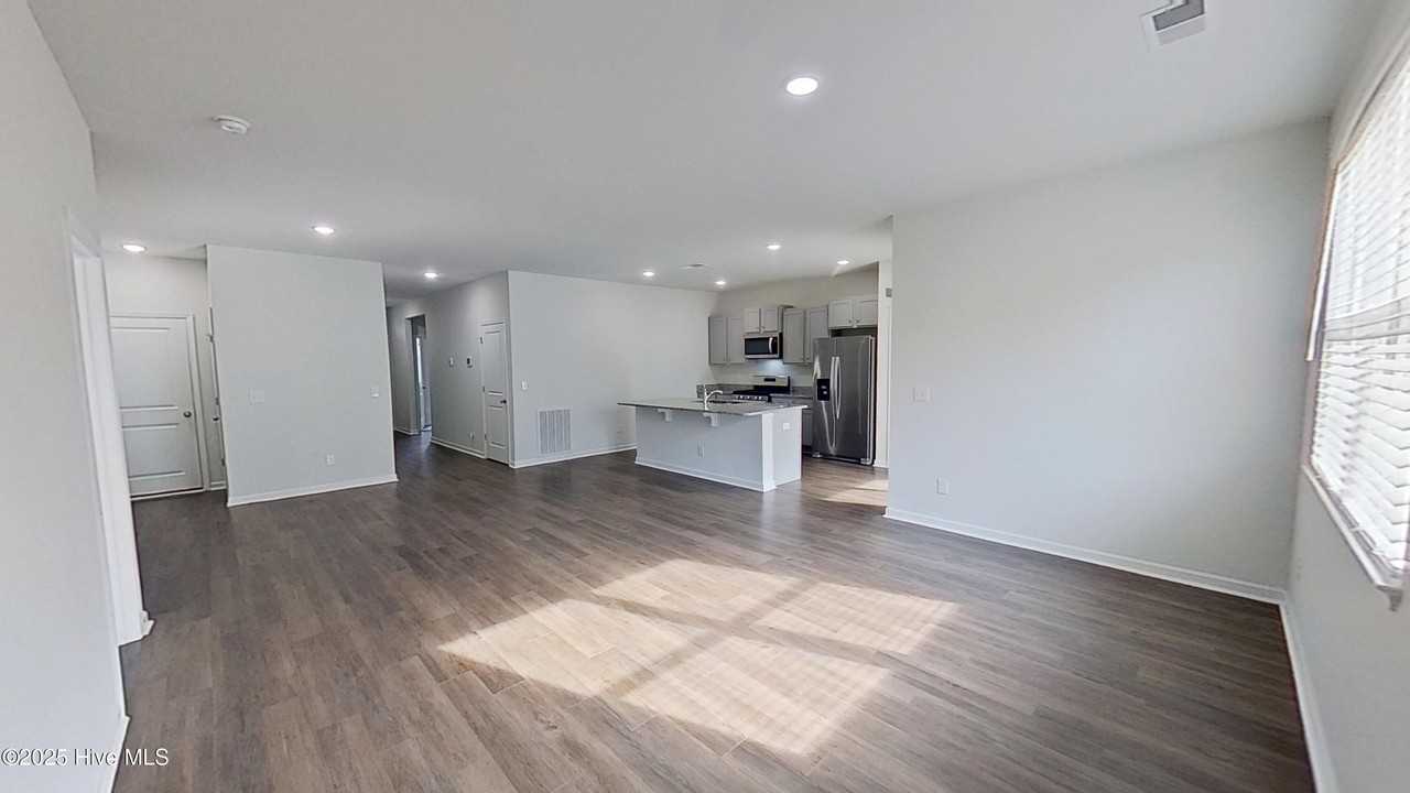 9051 St George Rd - Photo 3 of 23