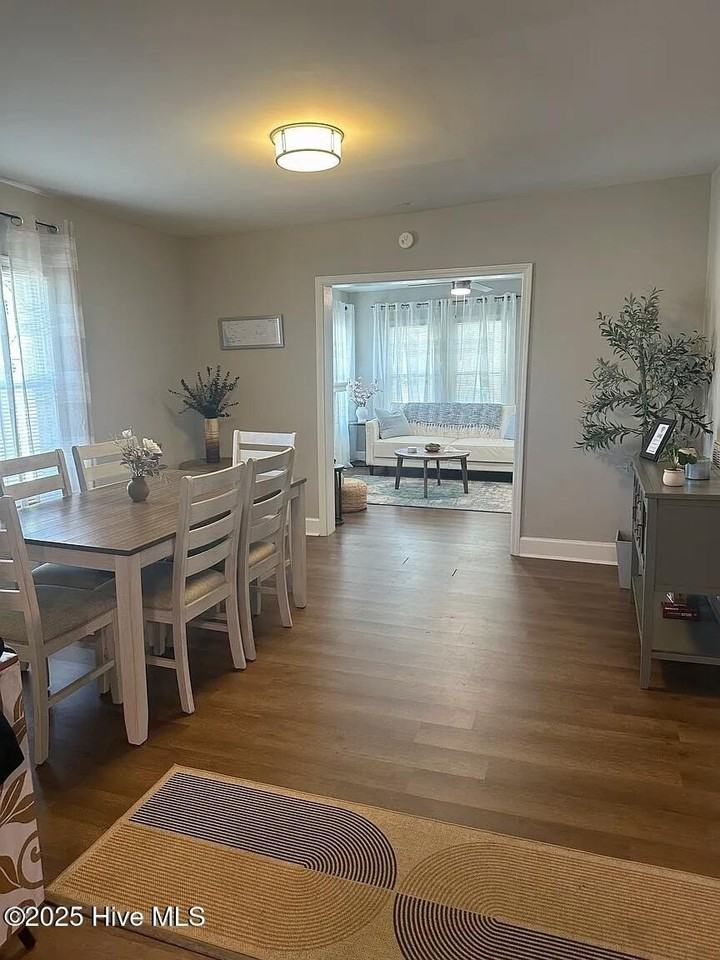 217 N 11th St - Photo 6 of 18