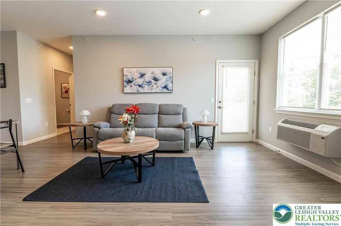 948 N Front St Unit C-5 #C5 - Photo 4 of 17