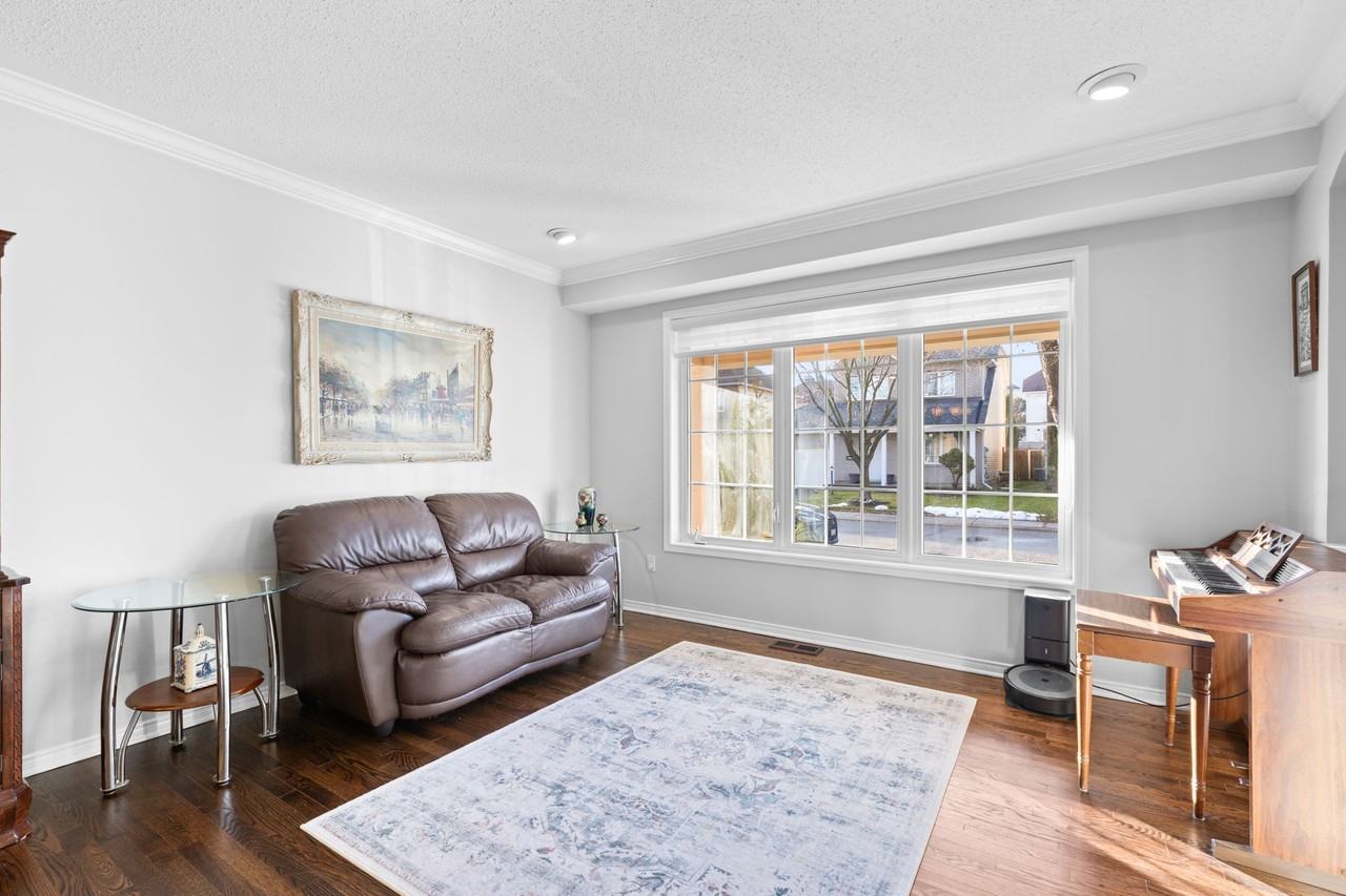 5 Rossan Street - Photo 6 of 38