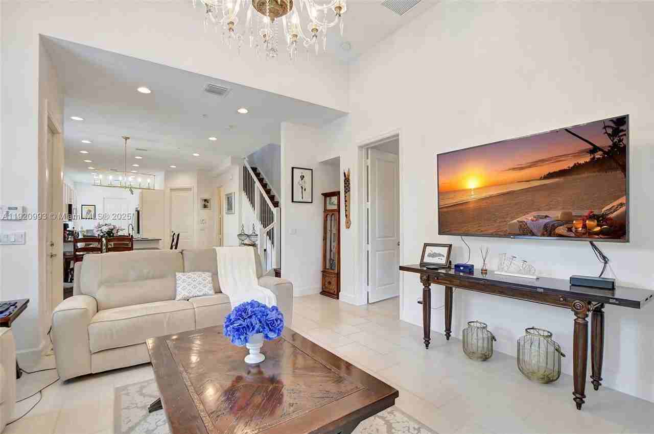 6657 Quiet Wave Trl #100 - Photo 3 of 40