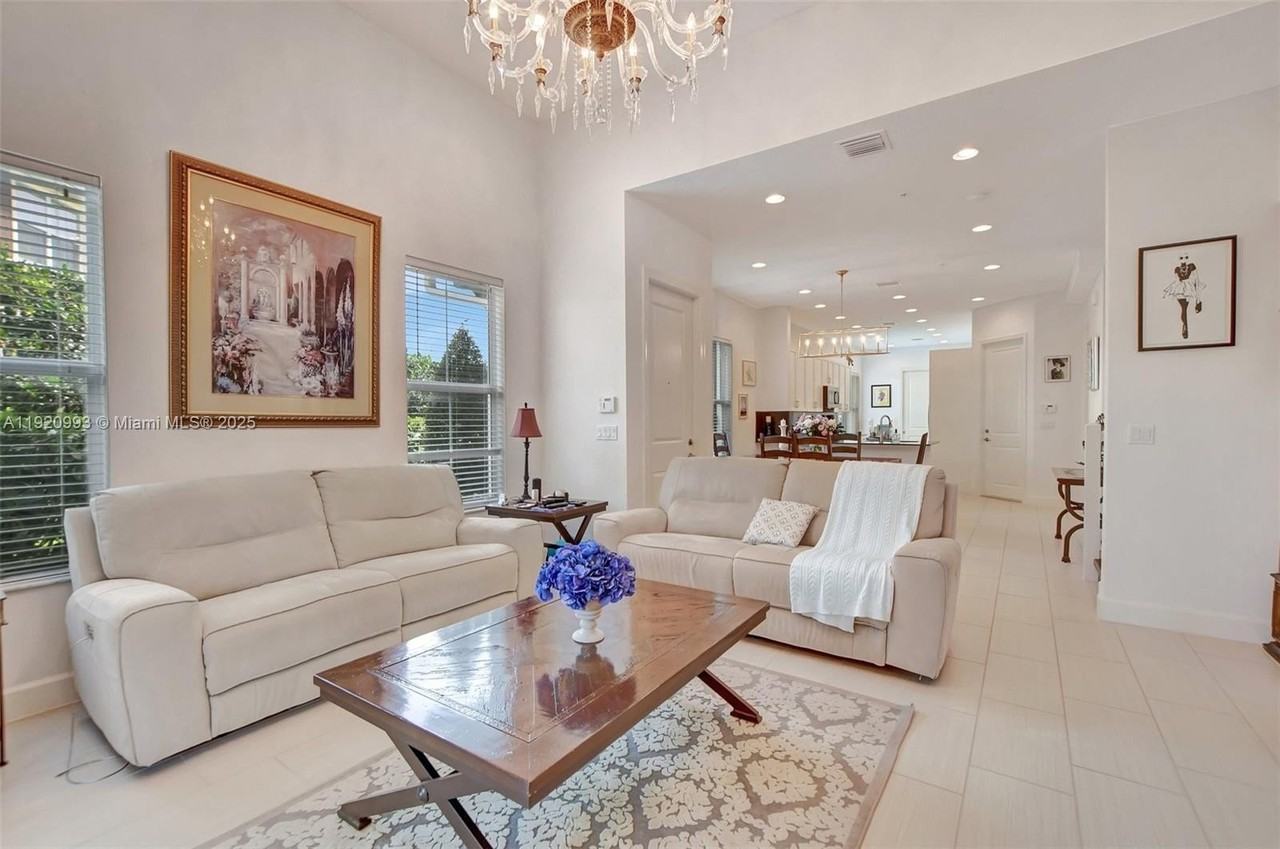 6657 Quiet Wave Trl #100 - Photo 5 of 40