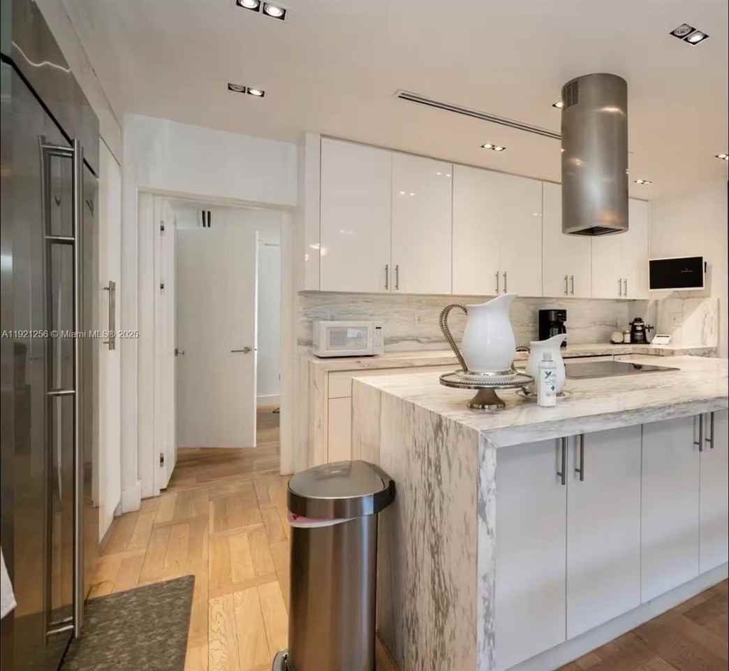 45 Sw 28th Rd #0 - Photo 6 of 24