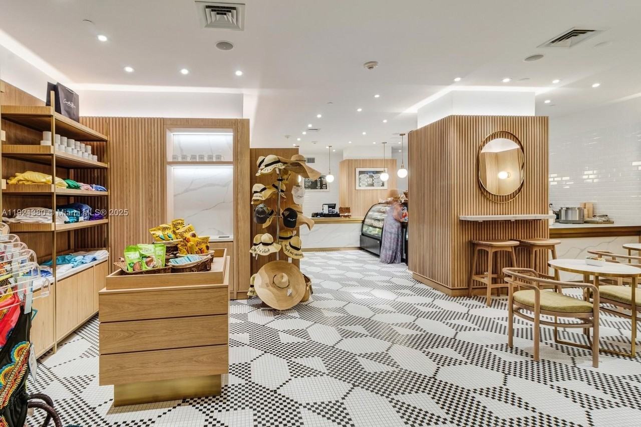 6801 Collins Ave #320 - Photo 4 of 20