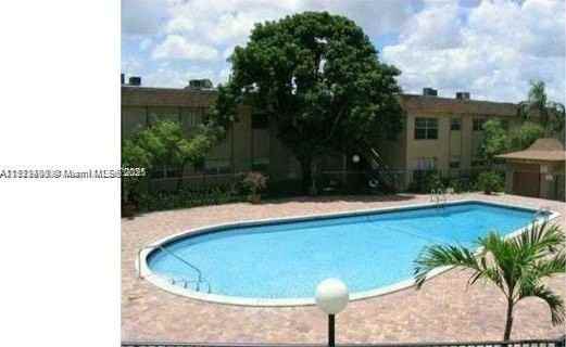 2530 Nw 39th Way #102