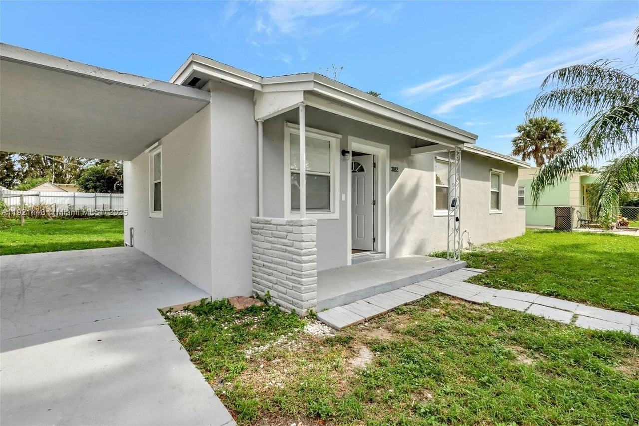 3032 Glenwood Rd - Photo 3 of 28