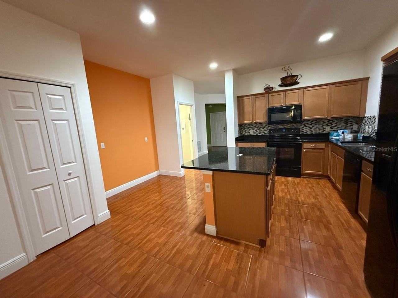 2716 Randal Way - Photo 4 of 15