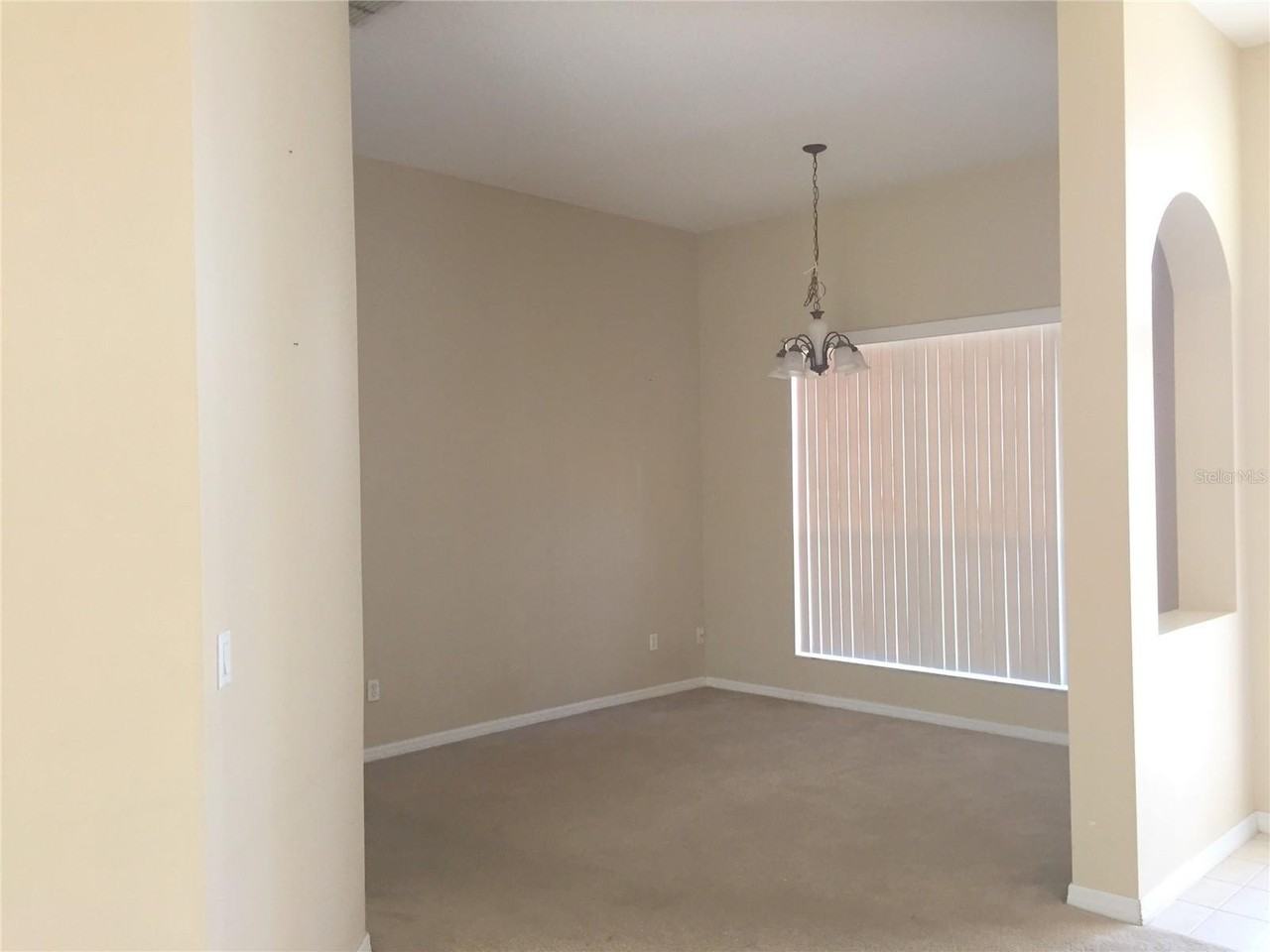 2668 Patrician Cir - Photo 3 of 11