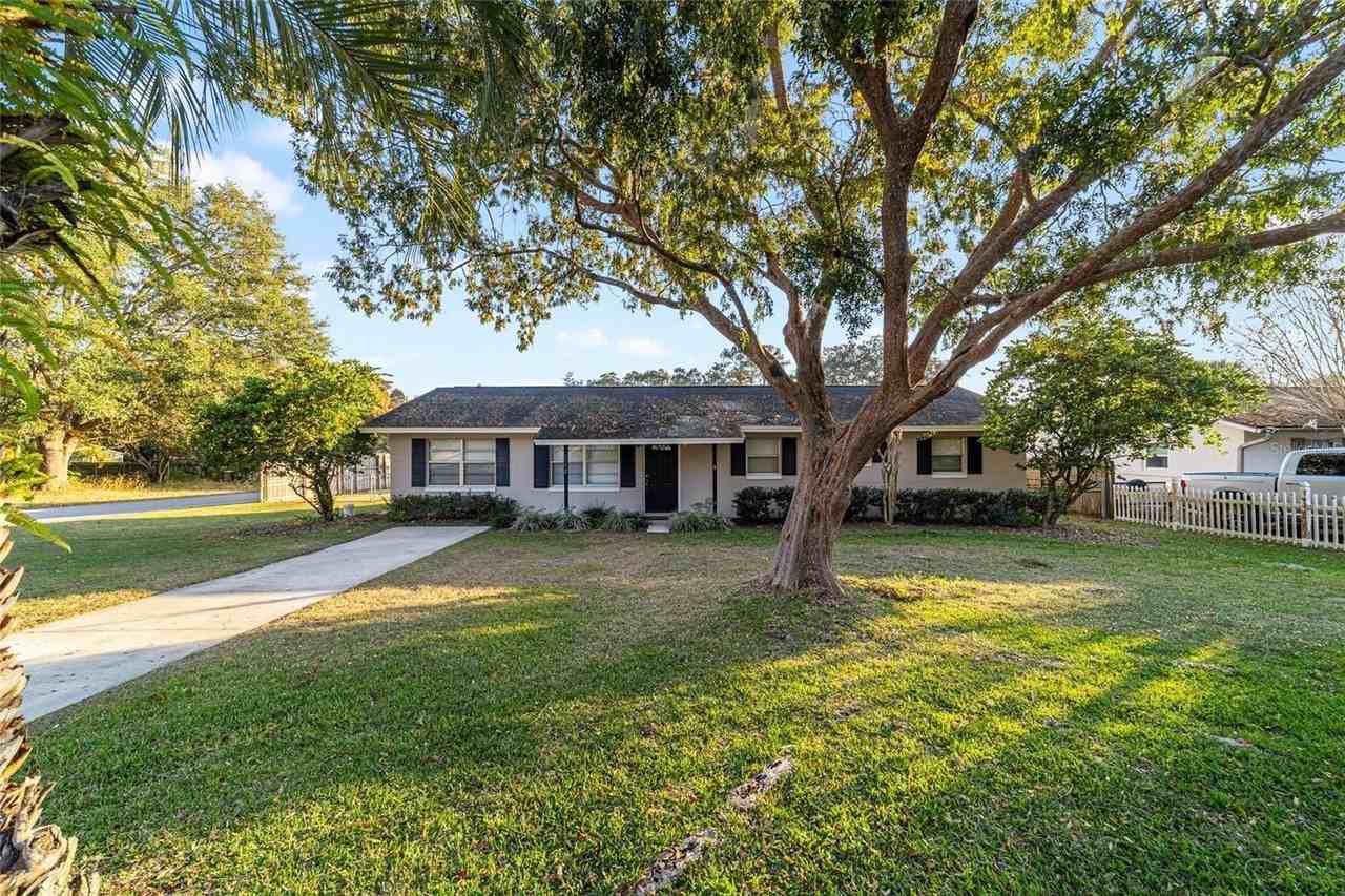 3342 Se 12th St - Photo 3 of 50