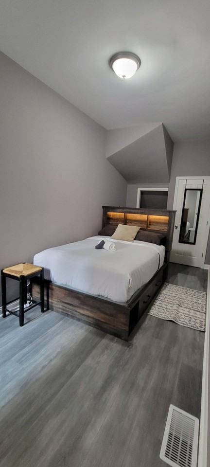 W Chicago Ave - Photo 3 of 3