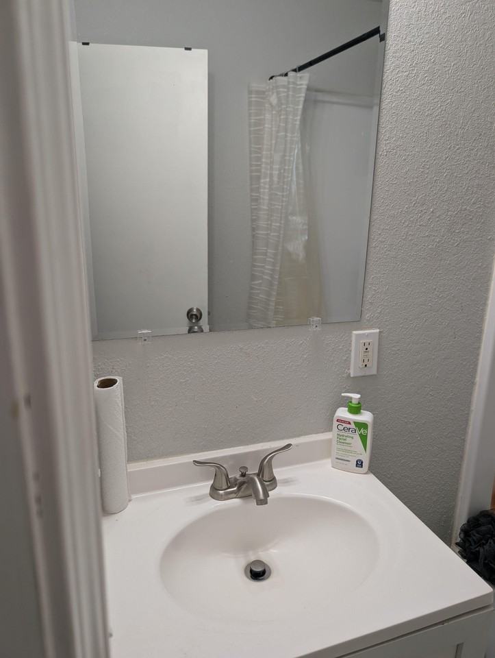 Fuller Ave - Photo 3 of 17