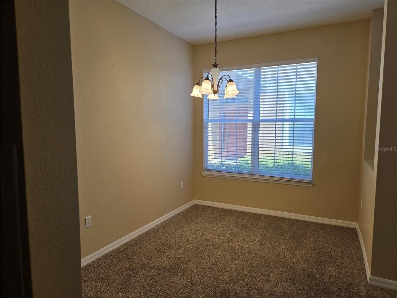 6752 Eagle Feather Dr - Photo 7 of 25