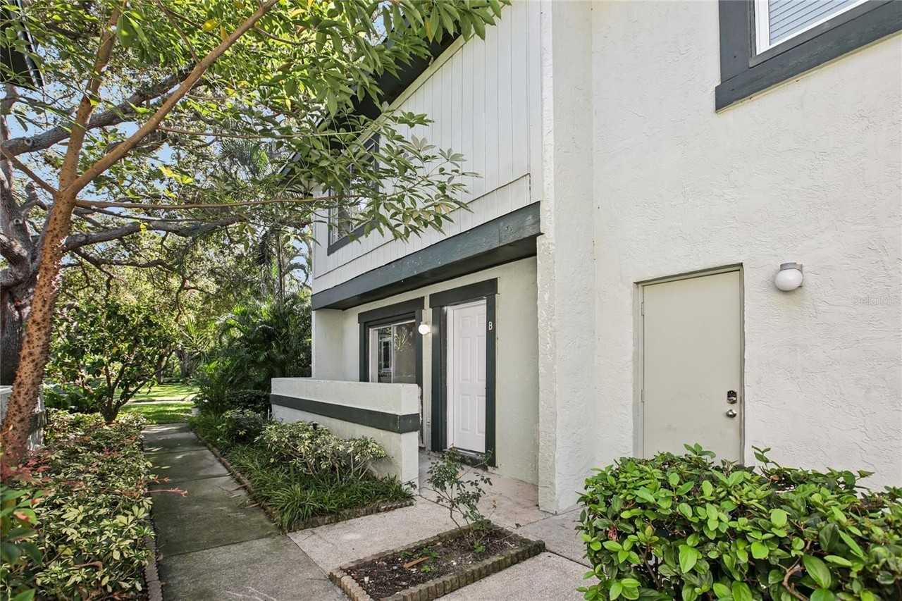 2906 Lichen Ln #B - Photo 3 of 35